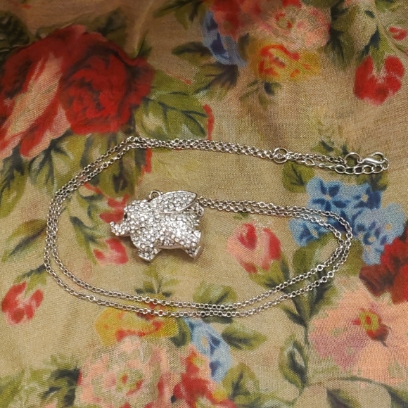 Flying elephant sparkle necklace - Picture 3 of 4